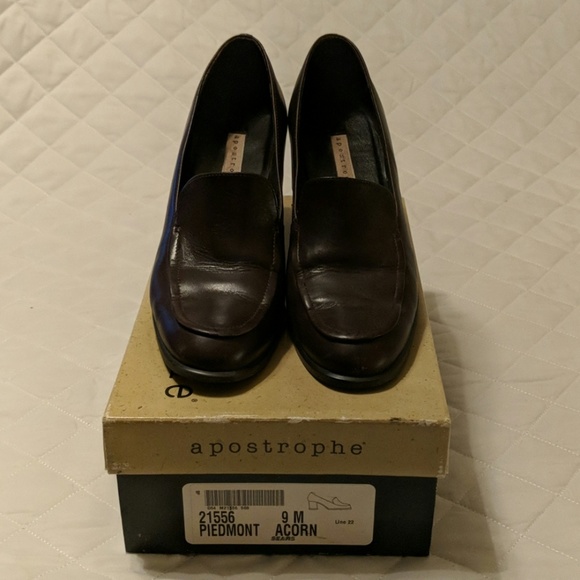 Apostrophe Leather Heels- size 9m - Picture 2 of 4